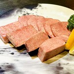 YAKINIKU 八山牛 - 