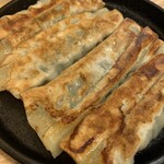 金の餃子酒場 - 